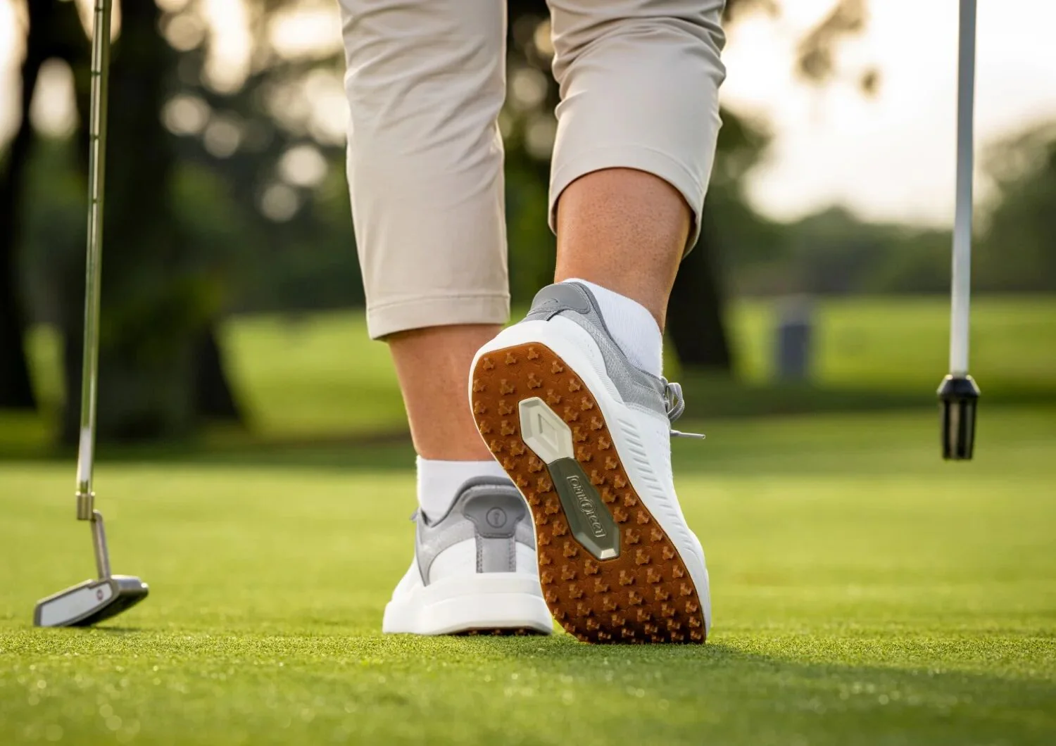 Approach Shot Hands-Free Golf - White/Silver - Image 11