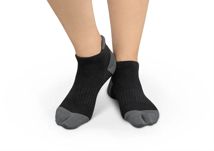 Bunion Relief, Padded Low Cut Socks - Black - Image 2