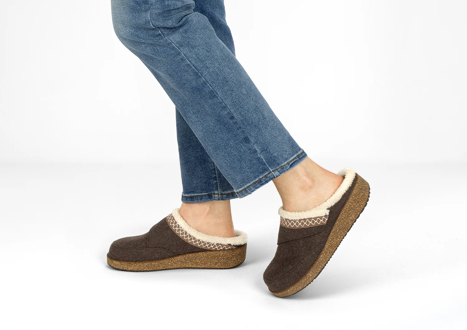 Clara - Brown - Image 2