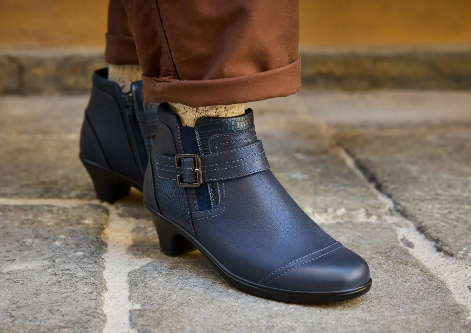 Emma - Navy - Image 11
