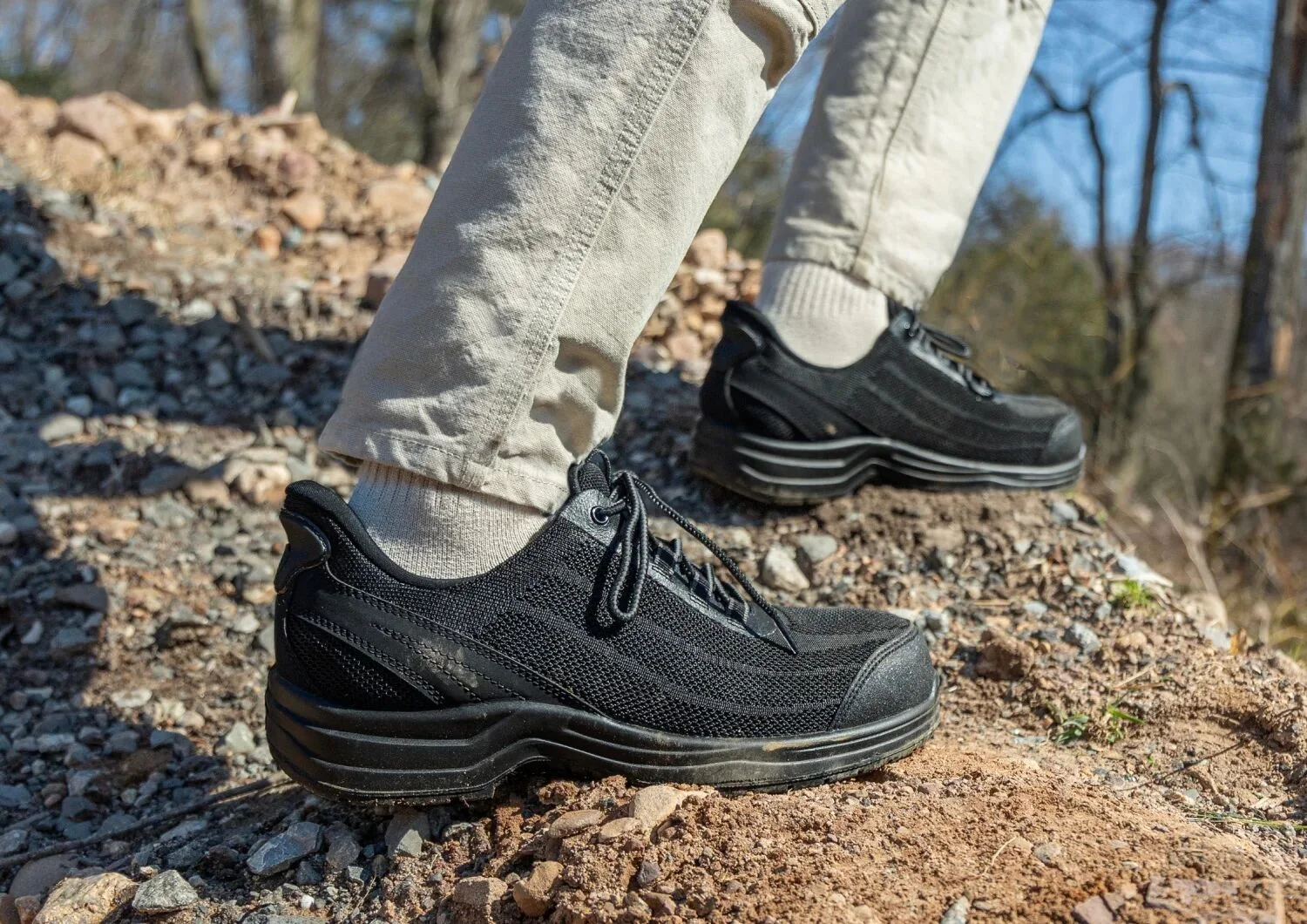 Onyx Hands-Free Work Shoes - Black - Image 10