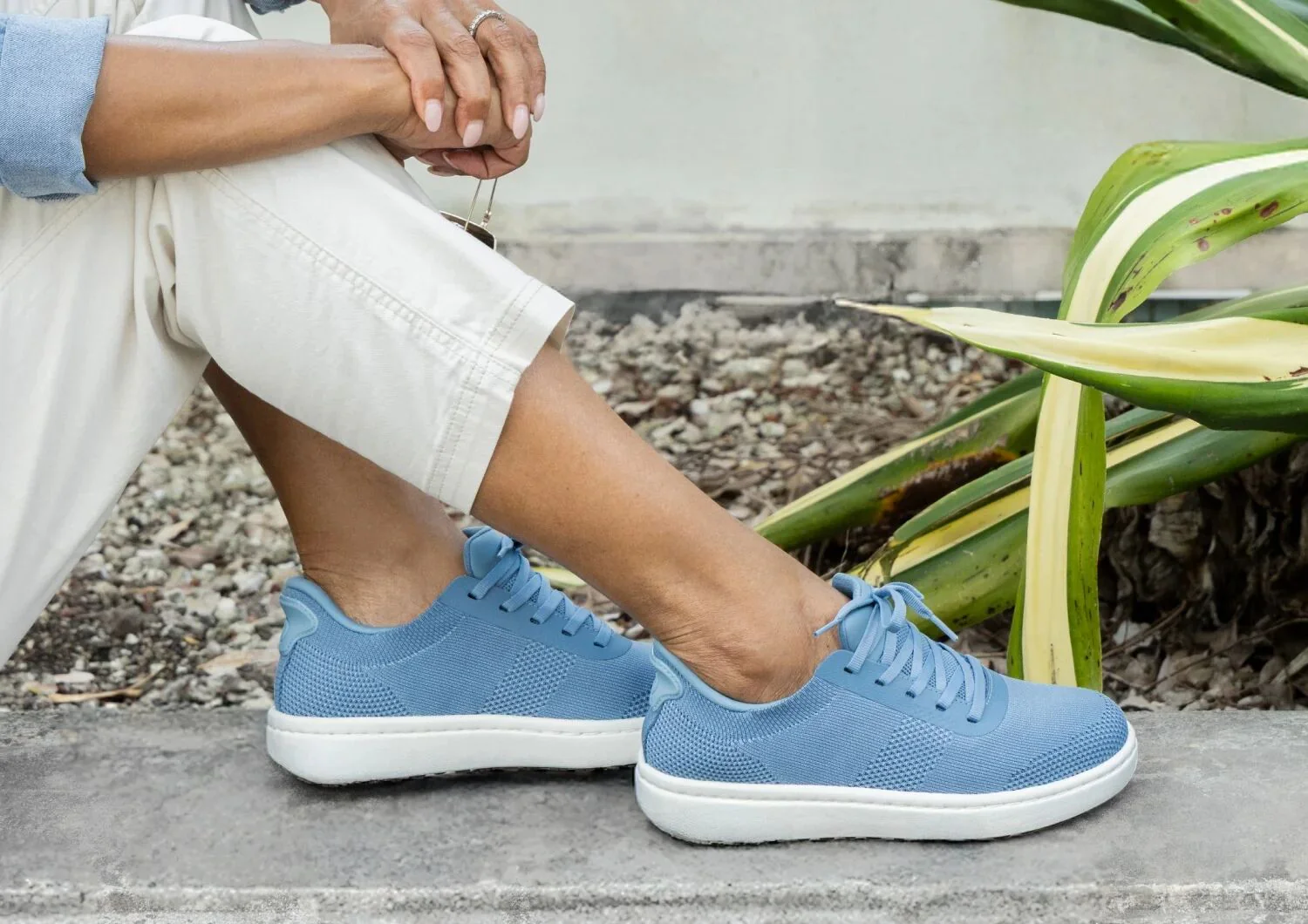 Wander Hands-Free Knit - Blue - Image 11